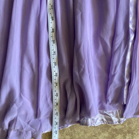 Elegant Lavender Lace Gown - Picture 9 of 11